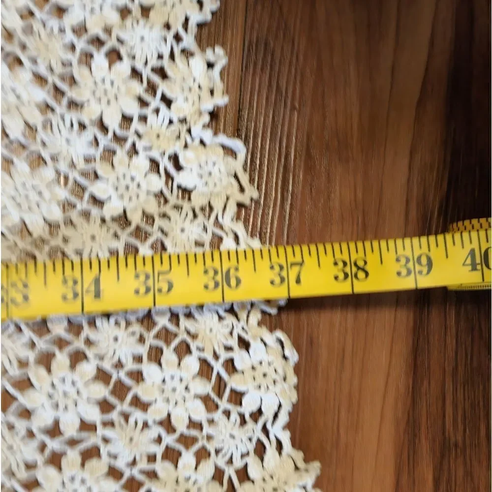 Vintage crocheted flower pattern table runner